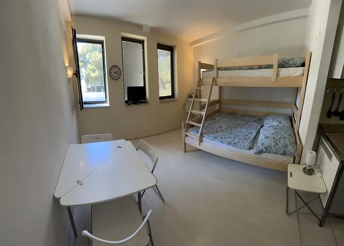 Piccolo Apartment - Beachfront
